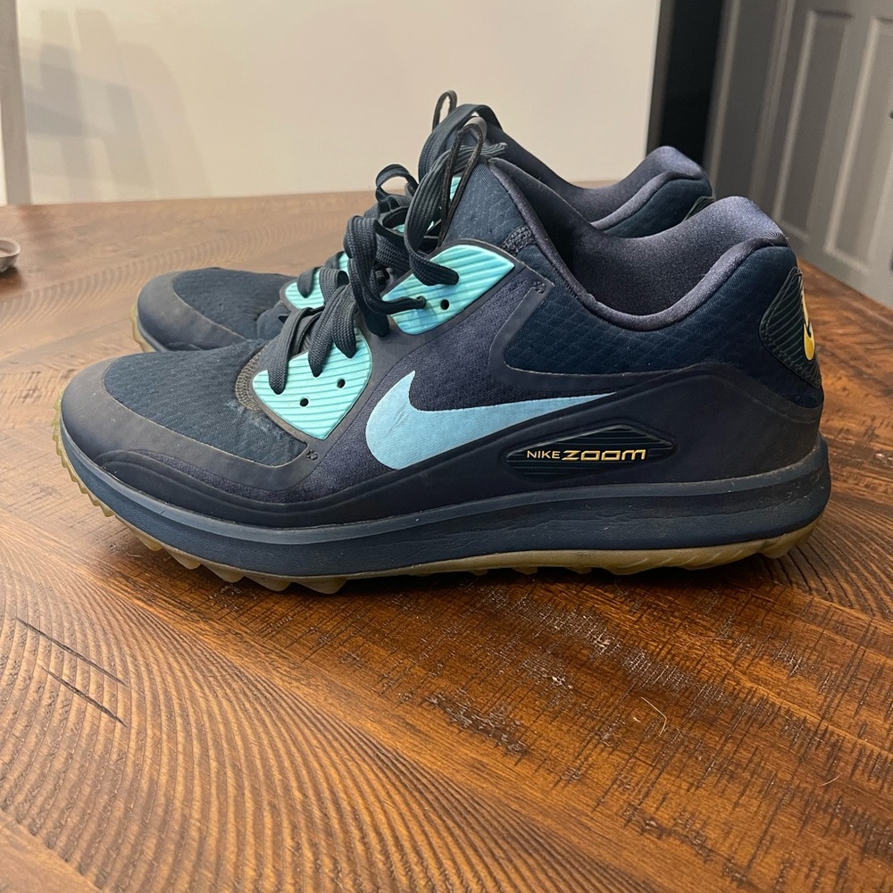 Nike Air Max 90 Golf Shoes size 9